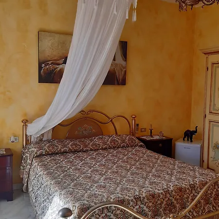 Moonaurora לינה וארוחת בוקר